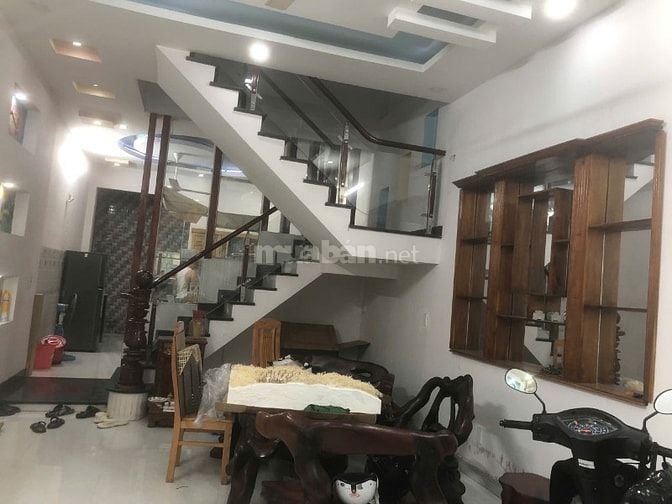 Cc bán nhà 2 tầng tại 68/28 Ngô Chí Quốc