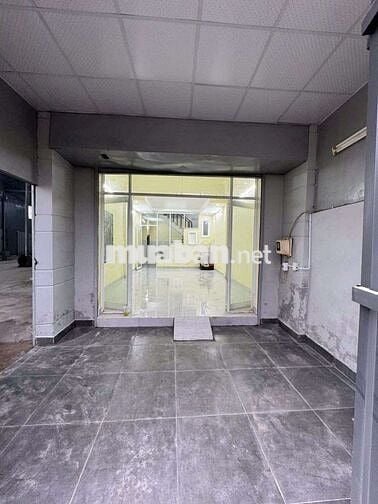 Nhà xưởng có sẵn vp + nhà trêt lầu .dtsd 500 .dg xe công, sẵn điện 3p