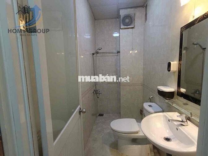 CÁCH MẶT TIỀN 2 CĂN NHÀ 3 LẦU 4PN 5WC ĐƯỜNG 8 LINH XUÂN-LÀNG ĐẠI HỌC