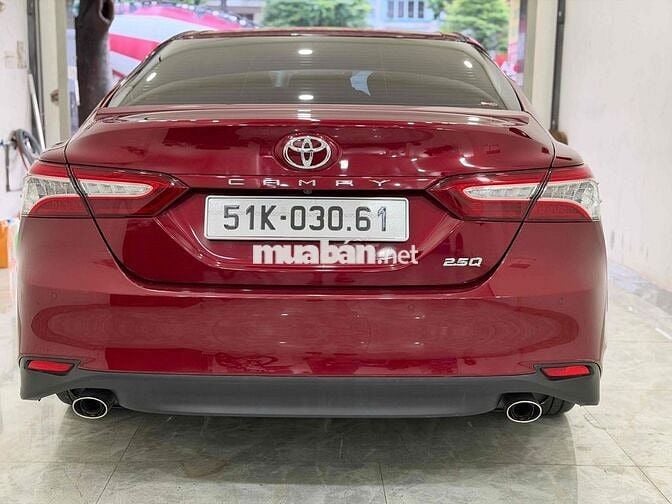 Toyota Camry 2021 2.5Q  32000 km full lịch sữ hãng