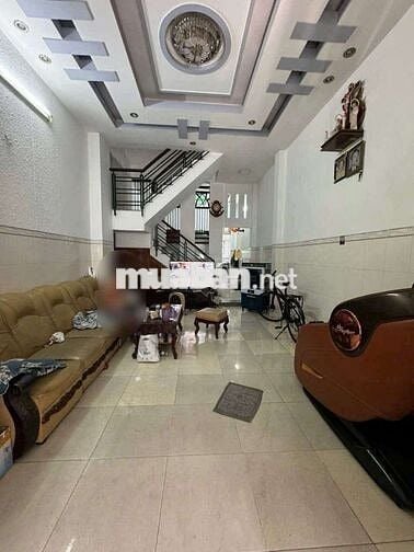 NHÀ 3 TẦNG HẺM XE HƠI KHU VỰC AN NINH GẦN CHỢ  NHÀ THỜ GIÁP GÒ VẤP