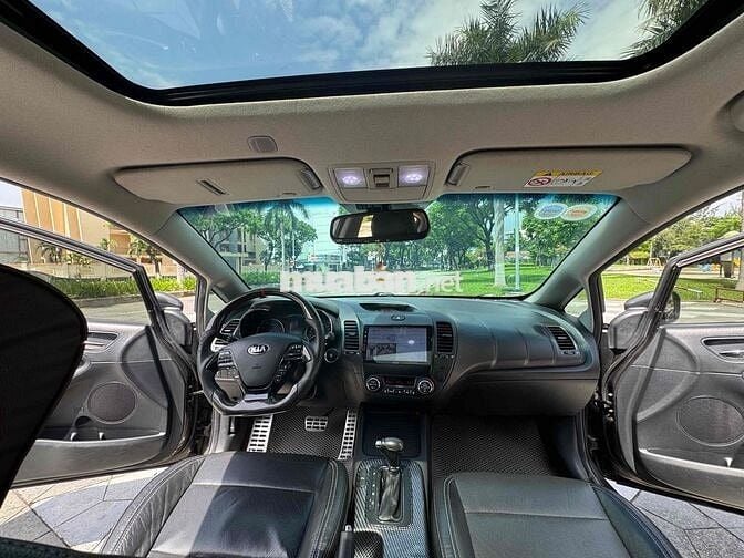 Cần bán  Kia K3 2013 1.6 AT - 140000 km