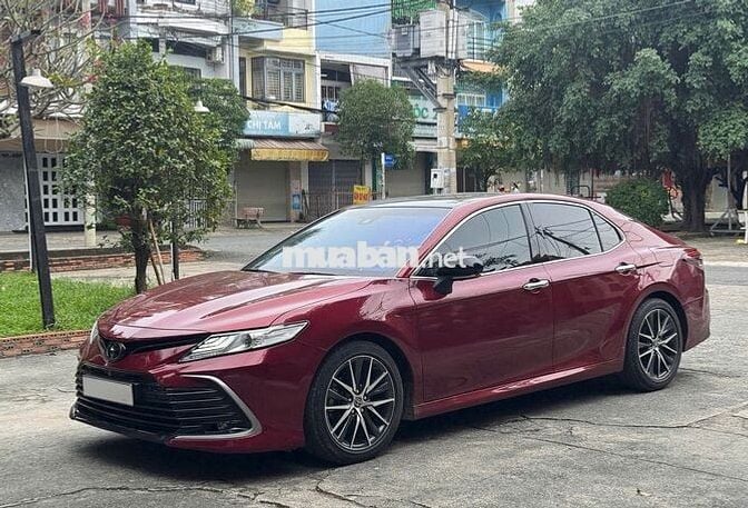 Camry 2022 2.5Q ht ngân hàng 80% toàn quốc