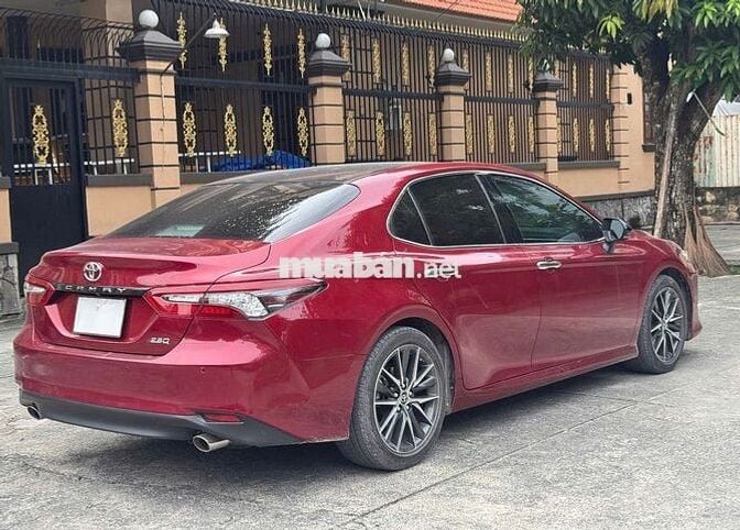 Camry 2022 2.5Q ht ngân hàng 80% toàn quốc