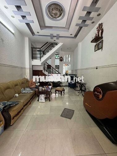 NHÀ 3 TẦNG HẺM XE HƠI KHU VỰC AN NINH GẦN CHỢ  NHÀ THỜ GIÁP GÒ VẤP