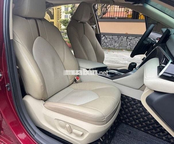 Camry 2022 2.5Q ht ngân hàng 80% toàn quốc