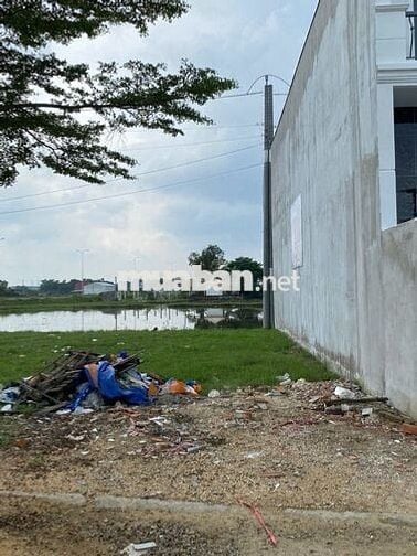 Bán Lô Đất Ngộp Đức Hòa- Long An. Mặt tiền đường DT 823d.