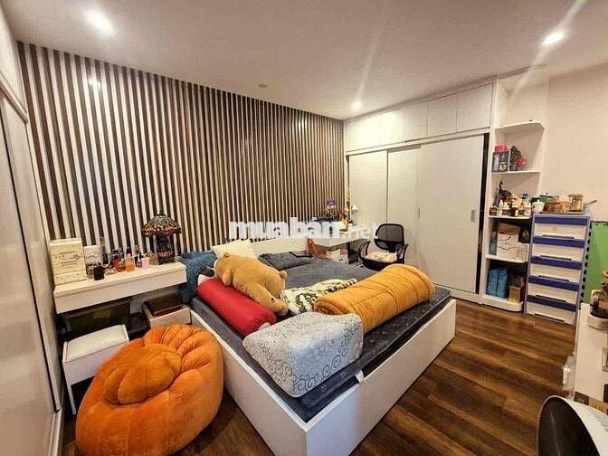 CĂN CƯ HOÀNG CẦU -85m2 -9,8Tỷ CHỦ CẦN BÁN NHANH