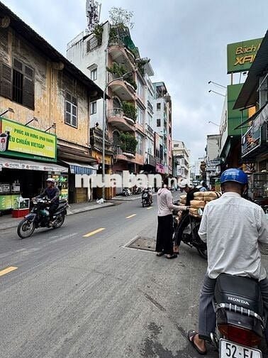 BÁN ĐẤT TRỐNG MẶT TIỀN ĐỀ THÁM Quận 1 - 96m2 - 48 tỷ