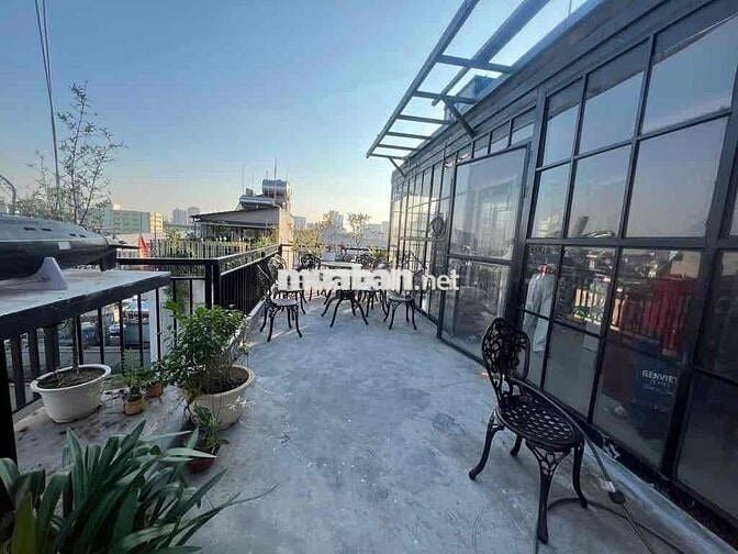 GIA ĐÌNH CẦN BÁN CĂN NHÀ LÔ GÓC 7 TẦNG CỰC ĐẸP KHU PHÂN LÔ VŨ HỮU – TH