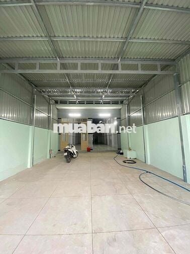 CHO THUÊ NHÀ XƯỞNG 7x40 - 280m2 - 20 TRIỆU - MẶT TIỀN PHAN VĂN HỚN