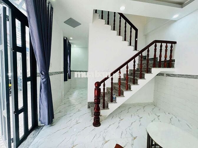 Bán nhà xổ chung đồng sở hữu đất thổ cư đường xe hơi