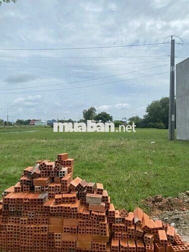 Bán Lô Đất Ngộp Đức Hòa- Long An. Mặt tiền đường DT 823d.
