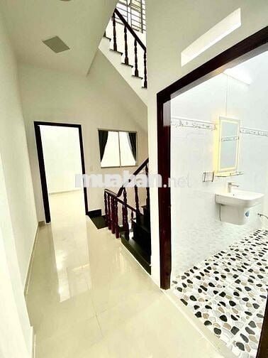 Chinh Chủ Gấp Bán Nhà Hẻm Xe Hơi Thới An -Q12 4 Tầng Vào ở ngay .