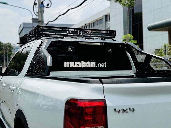 FORD RANGER XLT 2 CẦU SỐ TỰ ĐỘNG MODEL 2023