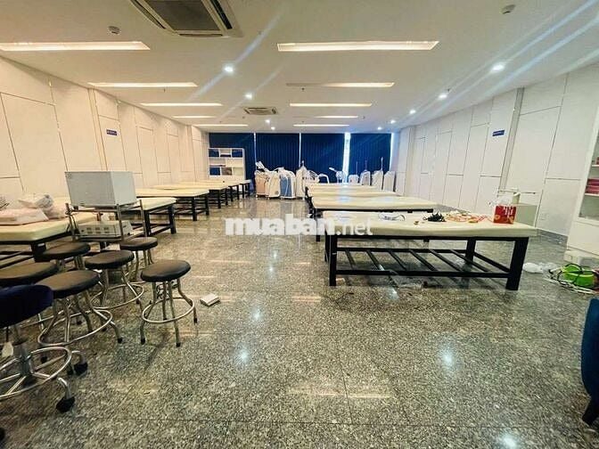 Chính chủ cho thuê nguyên căn ngang 9m 6 lầu quận 10 vị trí đẹp