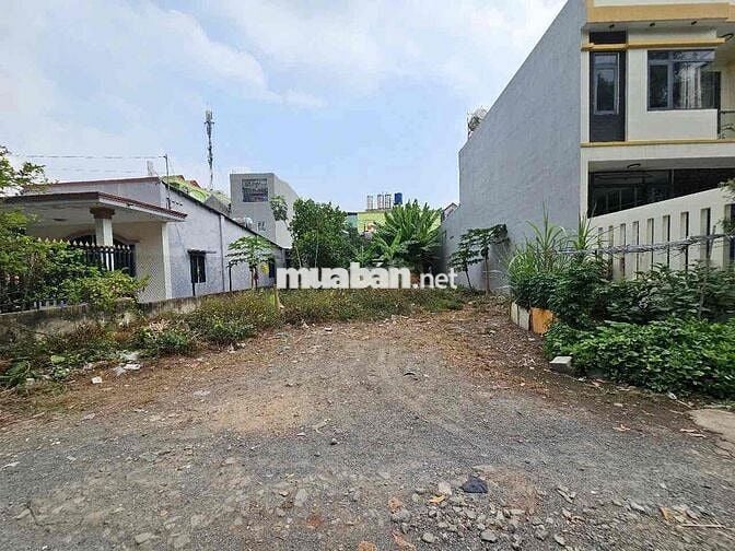 Đất 340m2 xây biệt thự gần đường hai ba trưng, Đông Hoà Dĩ An