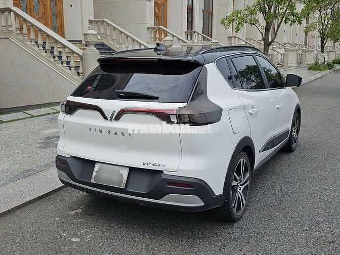 VinFast VFe34 2022  - 100000 km