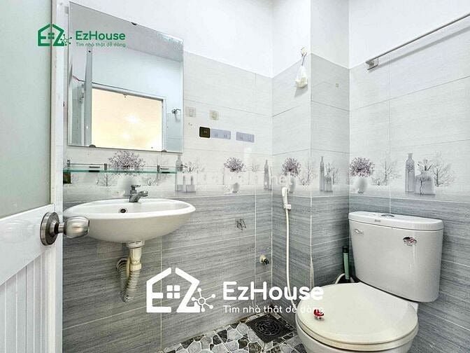 Cho thuê Căn Hộ Mini Ban Công - Ngay VHU - HUIT - GO Trường Chinh