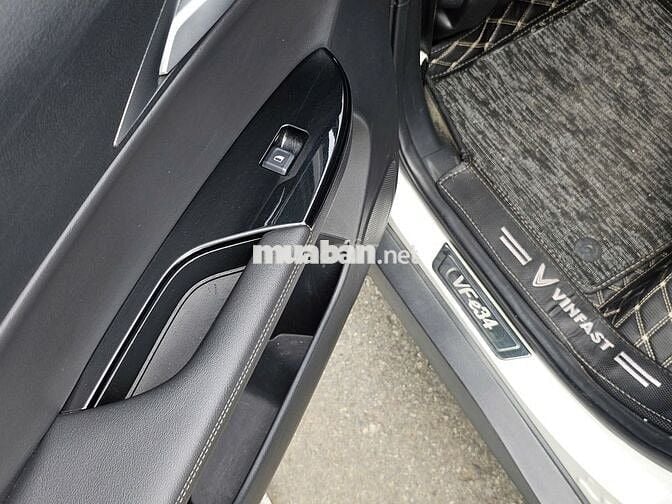 VinFast VFe34 2022  - 100000 km