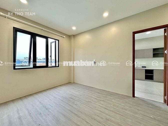 CĂN HỘ 1 PHÒNG NGỦ - BAN CÔNG NGAY CHỢ HOÀNG HOA THÁM