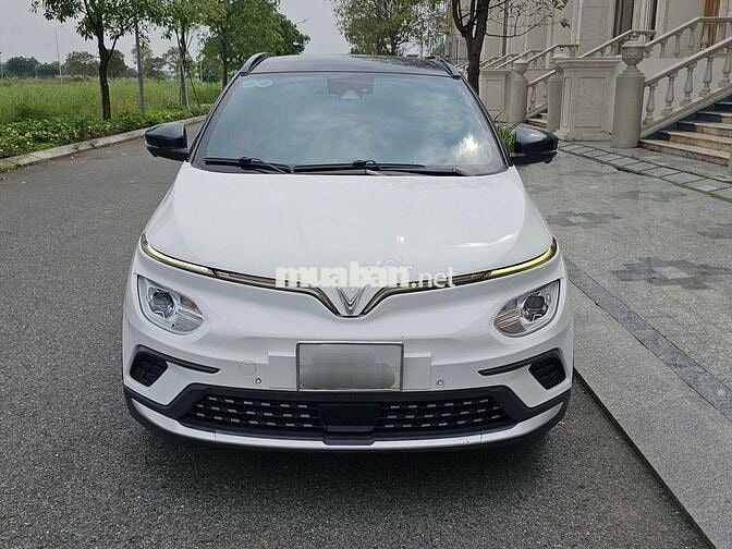 VinFast VFe34 2022  - 100000 km
