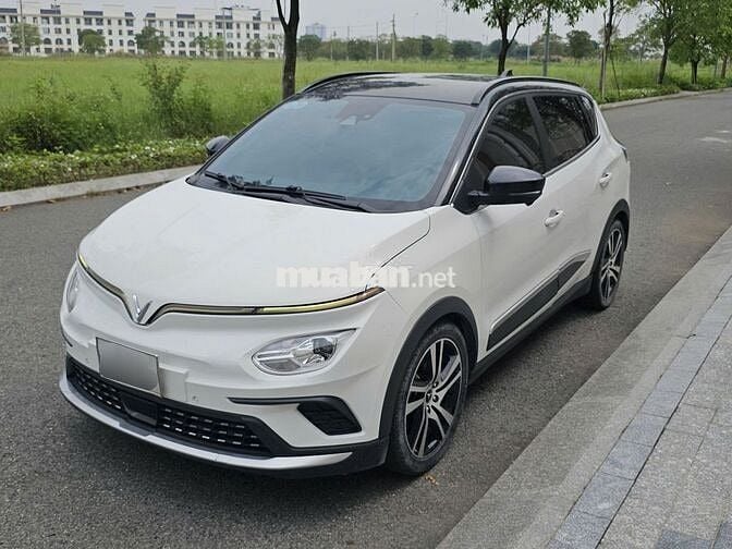 VinFast VFe34 2022  - 100000 km