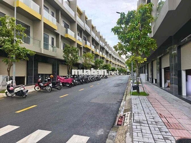 Bán nhà phố UNI Velly Bcons, quá hot chỉ trong 1 tháng đã gần như hết