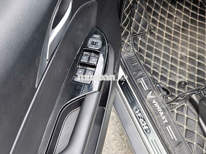 VinFast VFe34 2022  - 100000 km