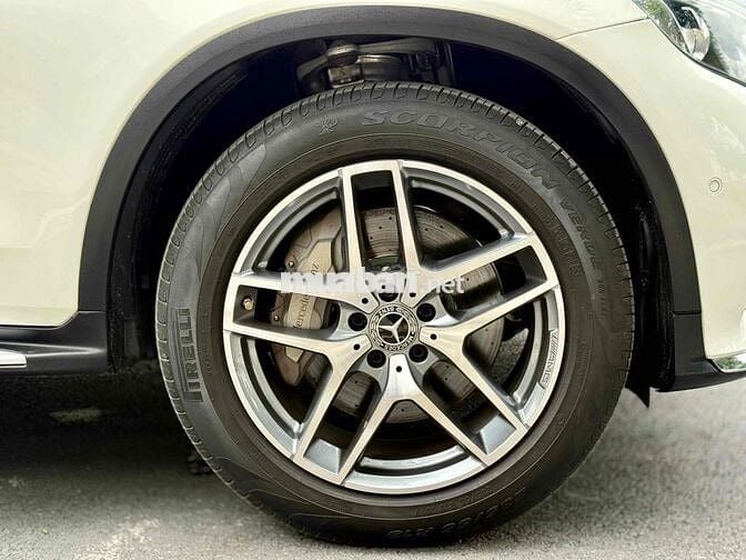 Mercedes Benz GLC Class 2018 300 4MATIC AT - 54000