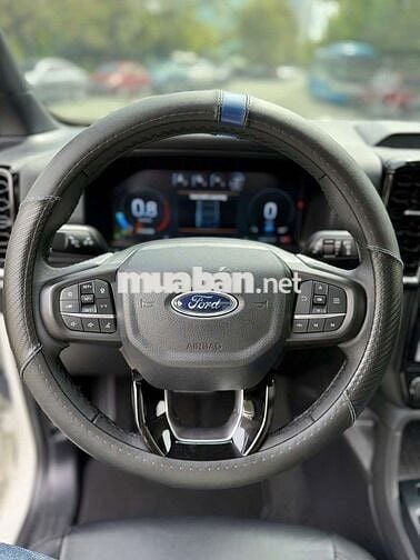 Ford Everest 2023 Titanium 2.0 AT 4x4 - 35000 km