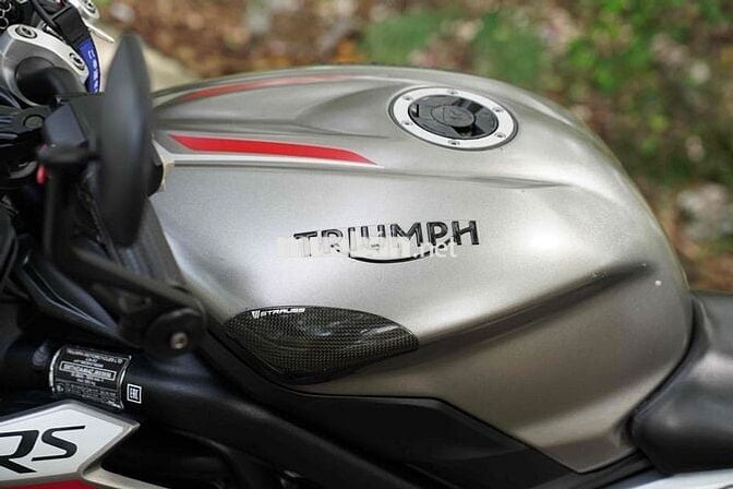 🐳🐊TRIUMPH TRIPLE 765 BẢN RS NHIỀU ĐỒ, CÓ ĐỔI XE