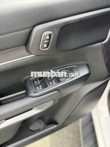 Ford Everest 2023 Titanium 2.0 AT 4x4 - 35000 km