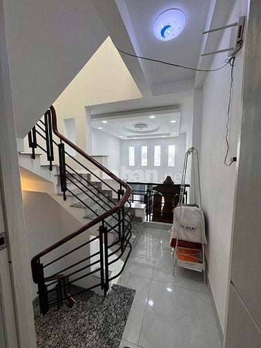 Bán nhà  hẻm xe hơi 380/1/52 Phạm Văn Chiêu, 3PN, 3WC 