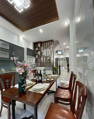 CÔ HOA KẸT NỢ CẦN BÁN NHANH NHÀ LÊ ĐỨC THỌ Q.GÒ VẤP DT64M2/3TY850, HXH