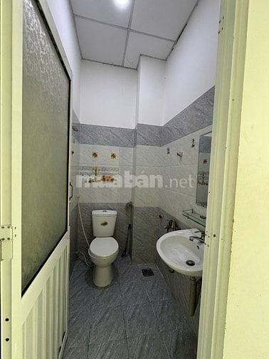 Bán nhà  hẻm xe hơi 380/1/52 Phạm Văn Chiêu, 3PN, 3WC 