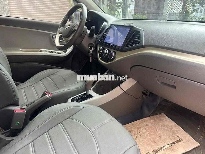 KIA Morning 2022 AT màu Đỏ