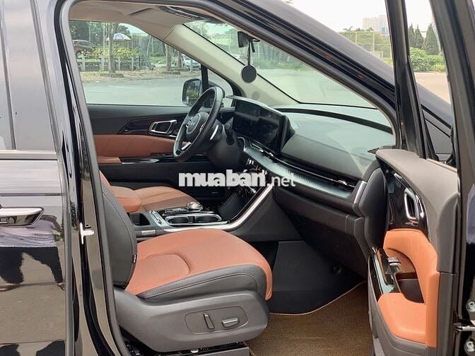 Kia Carnival 2022 Signature 2.2D 7 chỗ - 46,000 km