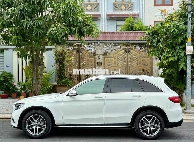 Mercedes Benz GLC Class 2018 300 4MATIC AT - 54000