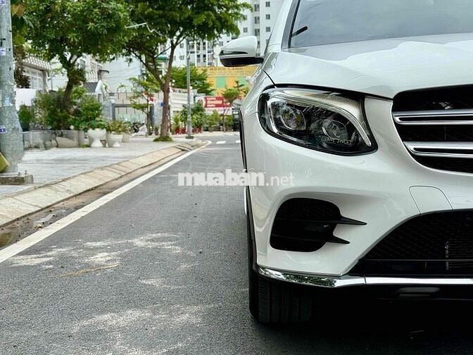Mercedes Benz GLC Class 2018 300 4MATIC AT - 54000