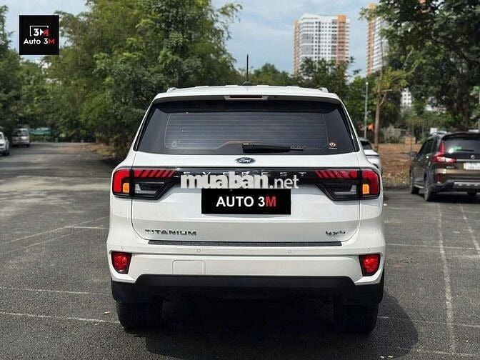 Ford Everest 2023 Titanium 2.0 AT 4x4 - 35000 km