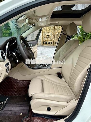 Mercedes Benz GLC Class 2018 300 4MATIC AT - 54000