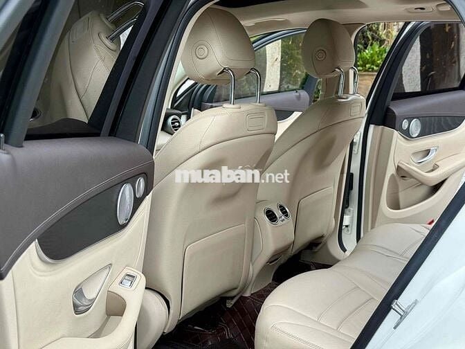 Mercedes Benz GLC Class 2018 300 4MATIC AT - 54000