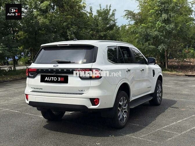 Ford Everest 2023 Titanium 2.0 AT 4x4 - 35000 km