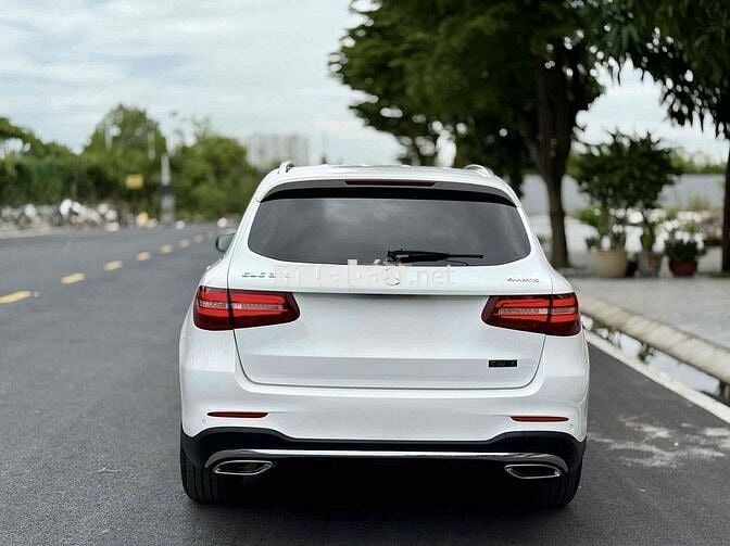 Mercedes Benz GLC Class 2018 300 4MATIC AT - 54000