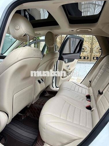 Mercedes Benz GLC Class 2018 300 4MATIC AT - 54000