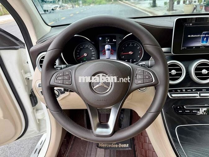 Mercedes Benz GLC Class 2018 300 4MATIC AT - 54000