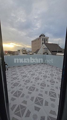 Bán nhà Nguyễn Đình Chiểu, Q3 giá 1tỷ990 (46m2) khu sầm uất, sổ riêng