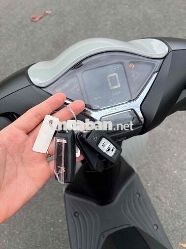 Honda SHVN 125 ABS 9/2025 Xám Xi Măng Odo 800km🎉🎉🎉