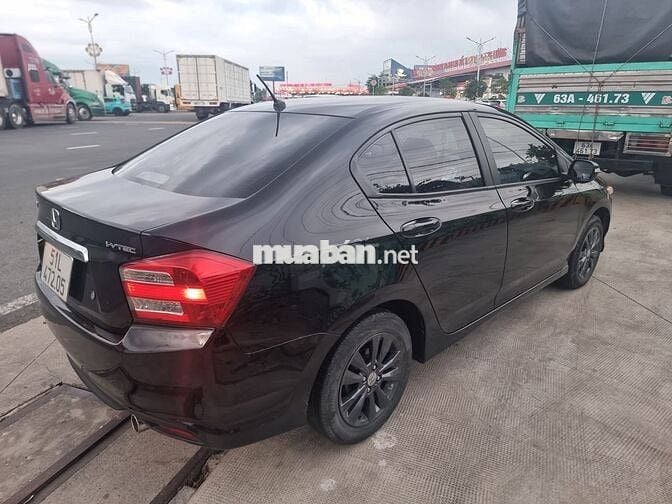 Cần bán xe gia đình